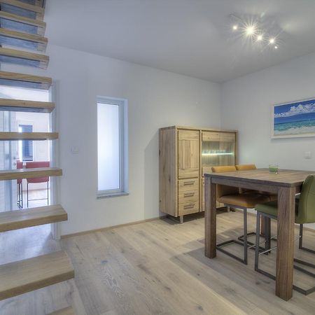 Bc Eleven - Mit Zentralheizung Apartment Senj  Exterior photo