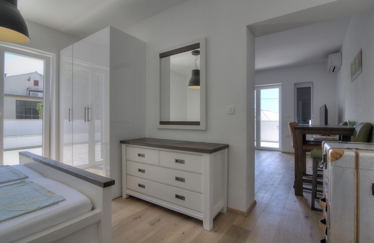 Bc Eleven - Mit Zentralheizung Apartment Senj  Exterior photo